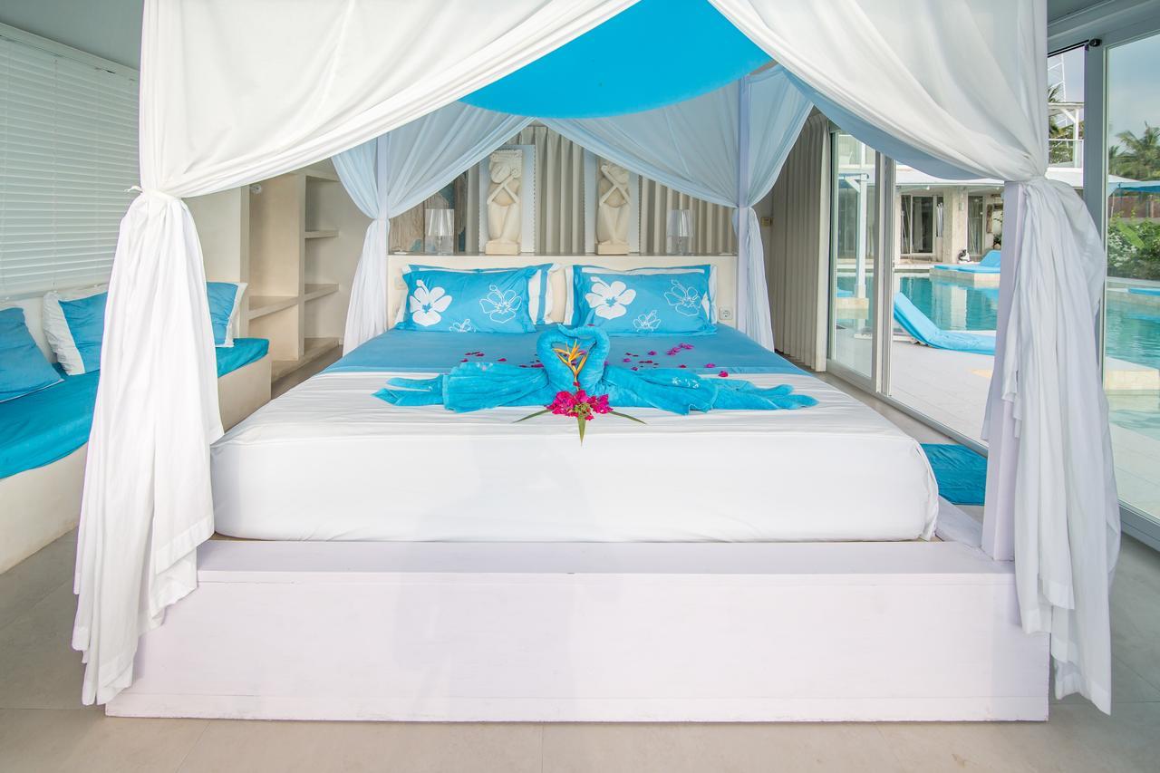 Bungalow Beach Front