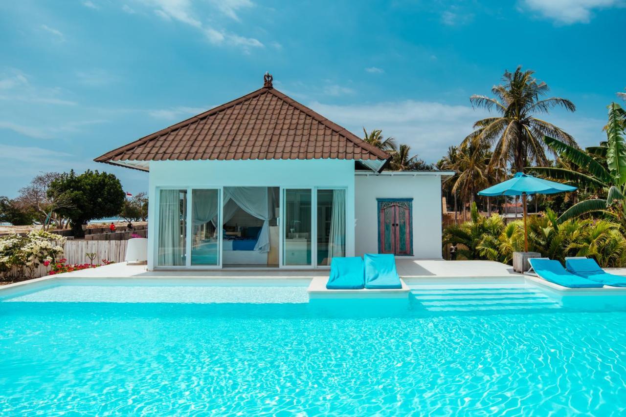 Bungalow Beach Front
