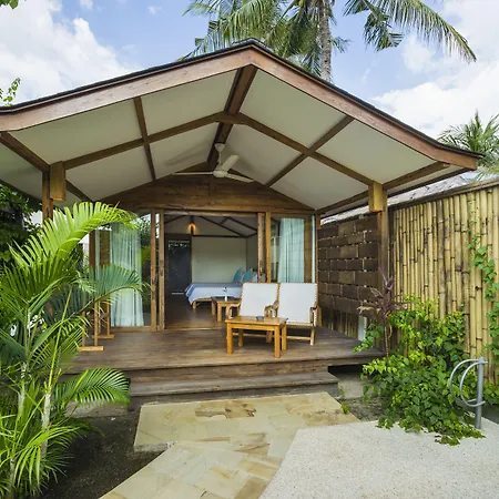 Gili Teak Beach Front Resort-3